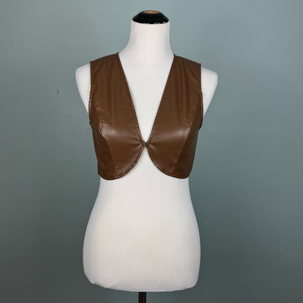 Clasped Sexy Top